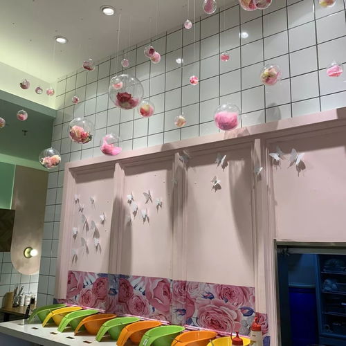 长春摩天轮下惊现网红涮串店,粉色羽毛,ins风,少女心爆棚上货