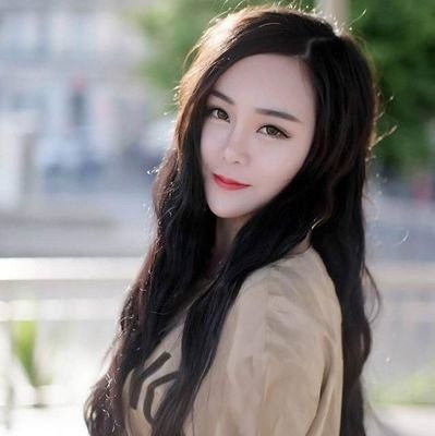 快手4位大姐大网红第三徒弟多达百人,第一靠直播年赚过亿