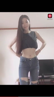 求这个女孩的快手或者抖音id号