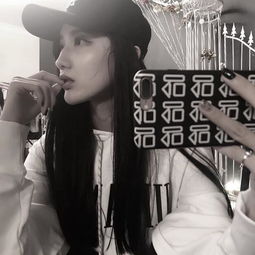 抖音美女金痴生活照图片大全舞蹈主播金痴完美身材长腿吸粉无数