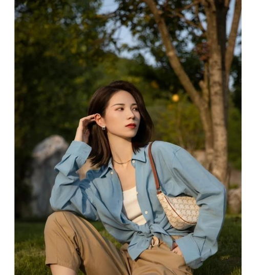 黑白灰不受宠了懂高级的女人都在穿枯木色,优雅百搭有质感