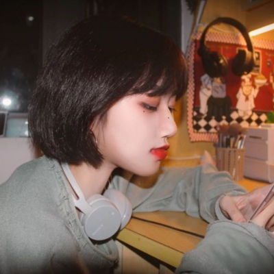 快手女生最火头像王俊凯