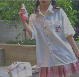 女生敢拿这4字跟你抬杠摆明在暗示你表白,直男千万别错过