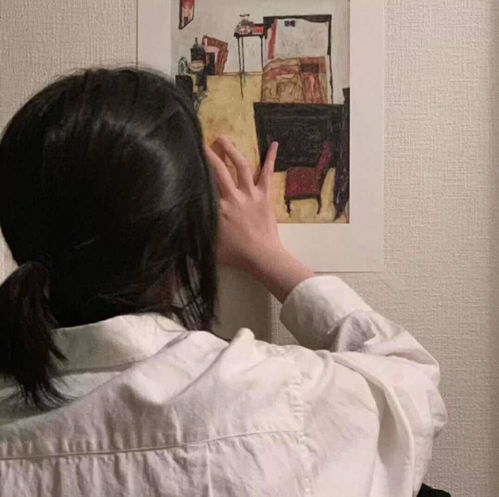 ins风女头生命中遇到的某些人即是恩赐也是救赎.图片源自于网络