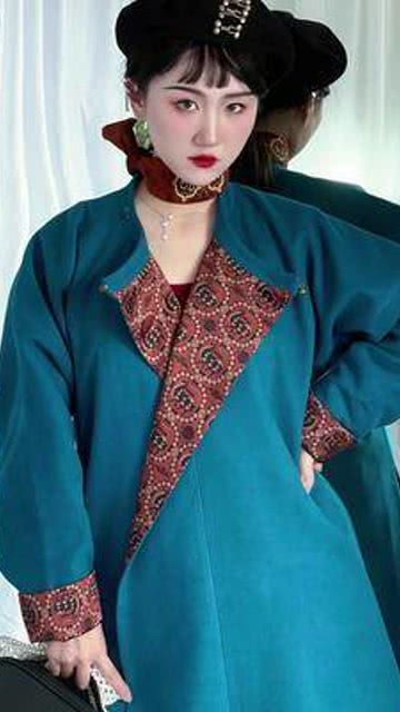 艾特你闺蜜一起来做时髦的汉服女孩好吗秀出新国风高级感穿搭