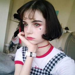抖音上大热巨火的女生个性头像