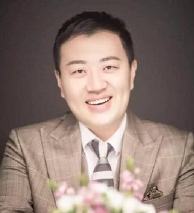 快手上仅这4位网红没黑历史,白小白上榜,第一才德兼备黑不得