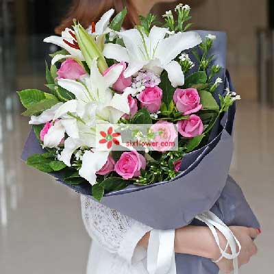 女朋友过生日送什么花最好