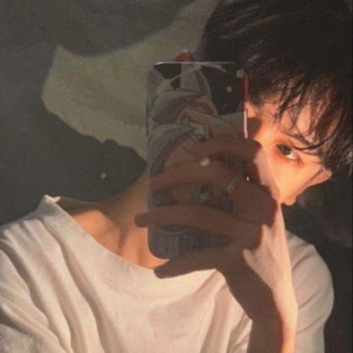 男生头像我要载满阳光奔向你