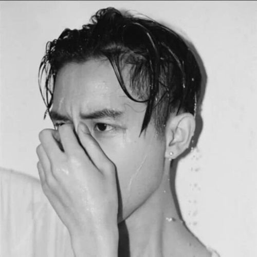 头像男ins高级质感孤独感男生