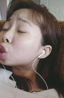 网红西瓜妹素颜被拍,显胖又显老网友却觉得好看西瓜都是圆的