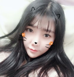 从抖音成功转直播的美女主播开歌友会四千余人围观引爆全场