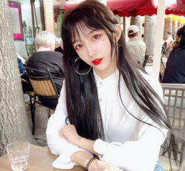 和抖音第一伪娘艾比共处一室是种什么体验室友每天都被挑逗