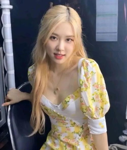 rose朴彩英尺度大开,秀逆天美腿