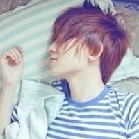 求张男女双方穿衬衫的qq情侣头像男女双方各一张男是男的女是女的急急急