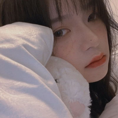 头像女ins高级质感伤感彼岸花