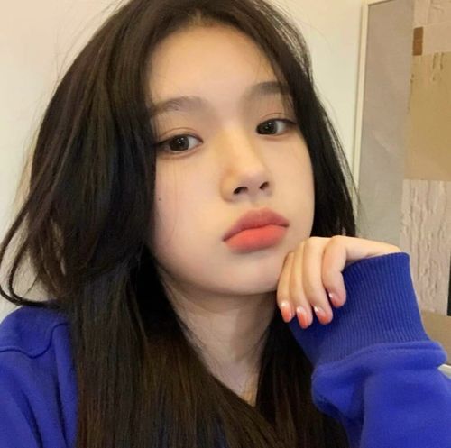 盐系露脸女生头像