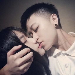 哪位大哥有这情侣头像头的另一半