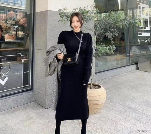 女人过了40岁穿搭要有质感,这几款搭配简约知性穿出高级感
