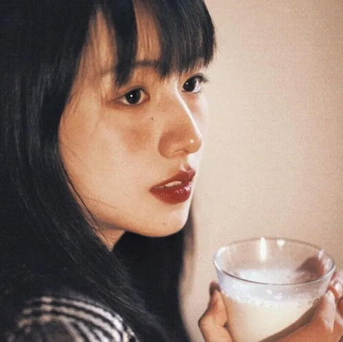 头像特别中意的女生头像
