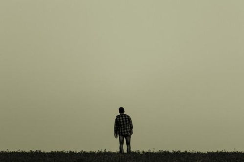 文案配图高级感孤独