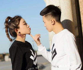快手大乱,二驴联合7网红抵制小伊伊团队,网友聪明女人