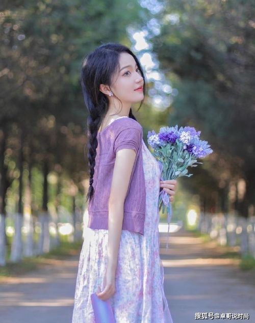 中戏小姐姐紫色甜美打扮,少女感满满,网友不愧是中戏