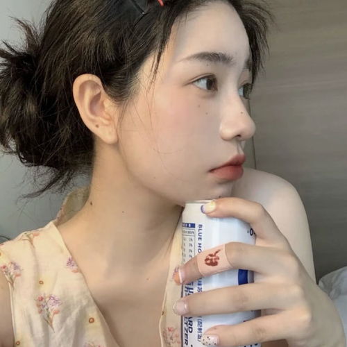 ins招桃花女生头像