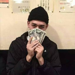 高冷个性小丑男生微信头像嘴里的话在逞强眼里的泪在投降