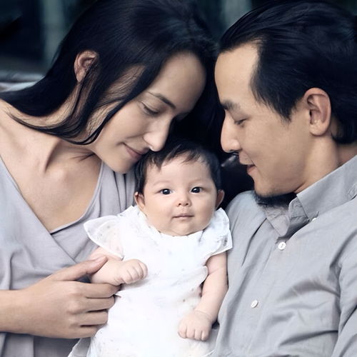 吴彦祖10岁女儿正面照曝光染发混血感明显,跟名模妈如复制粘贴
