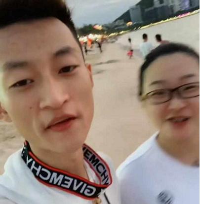 快手最受欢迎8对情侣散打夫妇第八,牌伊仅第二,第一最恩爱