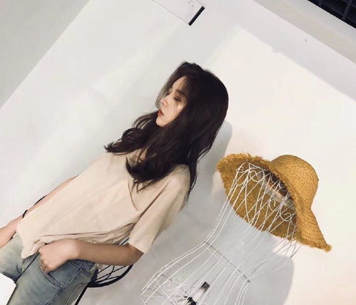 抖音蹦迪女神温婉酒吧放飞自我,网友是心痛的感觉