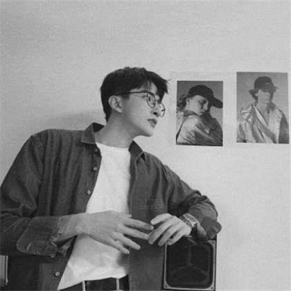 超酷男生头像黑白年少轻狂我们也有过