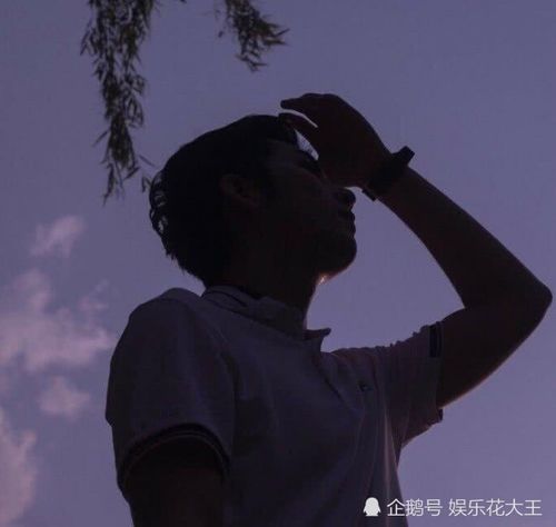 2018最火qq头像情侣头像