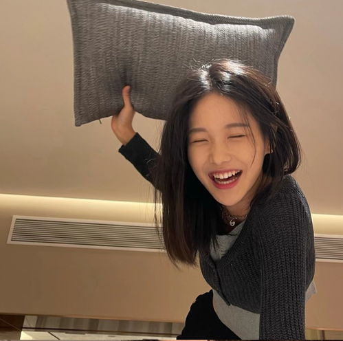 ins风女生头像丨其实生活也并没有太糟糕