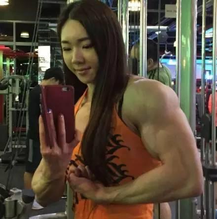体育界最强五大肌肉女中国无人上榜,亚洲仅有韩国健身教练上榜