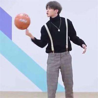 为什么肖战一夜成了全网黑,而蔡徐坤却获得了理解