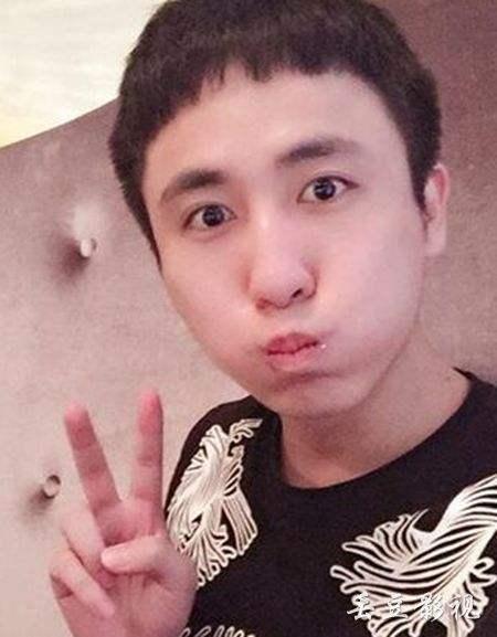 快手大乱散打哥怒怼小伊伊迟早会被封杀,小伊伊霸气回应