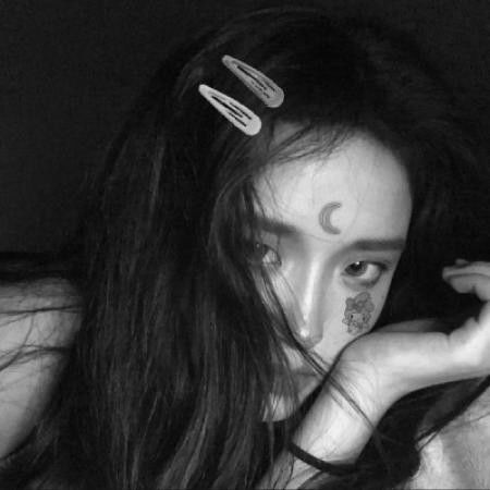 最社会的快手头像女生伤感