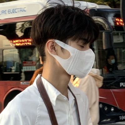 ins男生头像,爱错了就回头吧