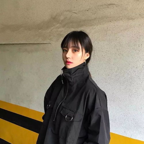 女生头像像风温柔侵袭