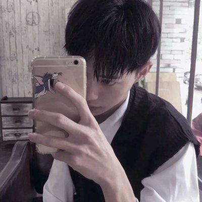 社会复杂不要多说话微信帅哥头像图片真实