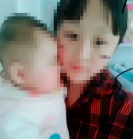 14岁少女直播怀孕生子虐待小动物为了红,快手抖音上的人已经疯了