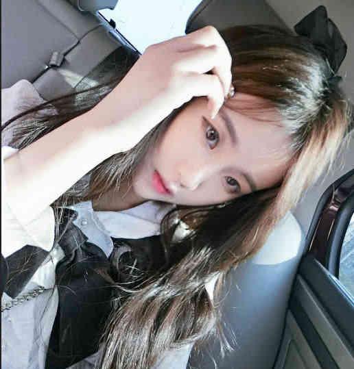 杨清柠初中照片曝光,样貌清纯惹人怜爱,网友彻底黑了