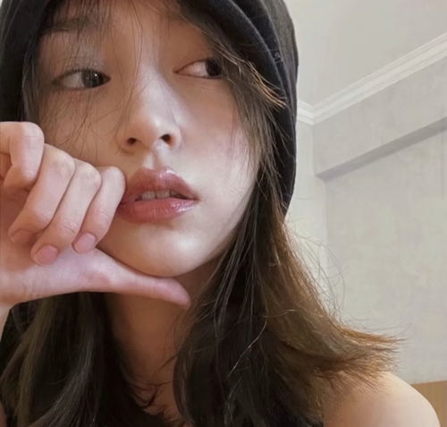 美女招桃花必备wechat头像