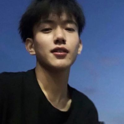 乖乖的又很酷的男生高级感的头像失意时不要怅惘因为往往苦尽甘来