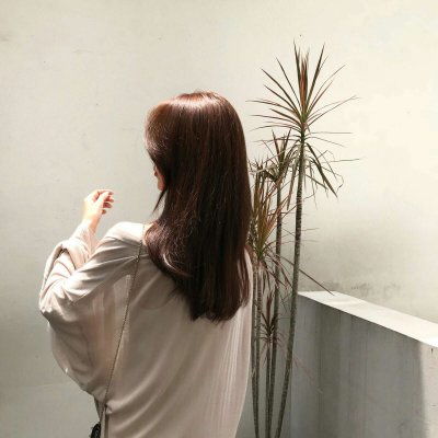背影头像女生唯美好看9