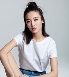 夏季半丸子头发型5款甜美倍显气质的丸子头重拾少女风