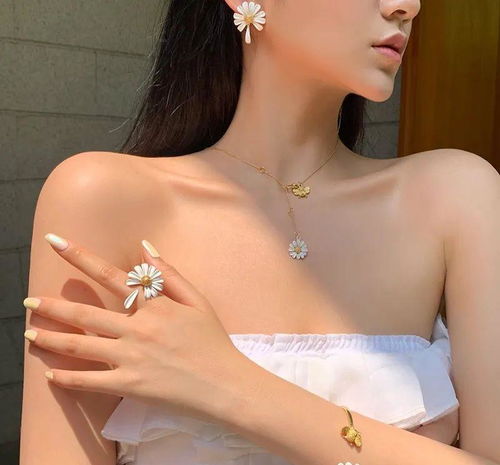 高级感vs廉价感女生穿搭不注意这些细节,很显土气