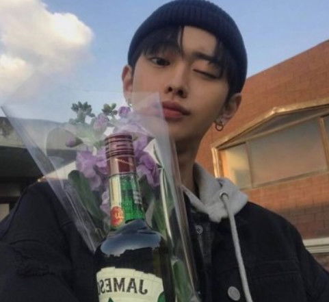 qq头像男生酷帅伤感